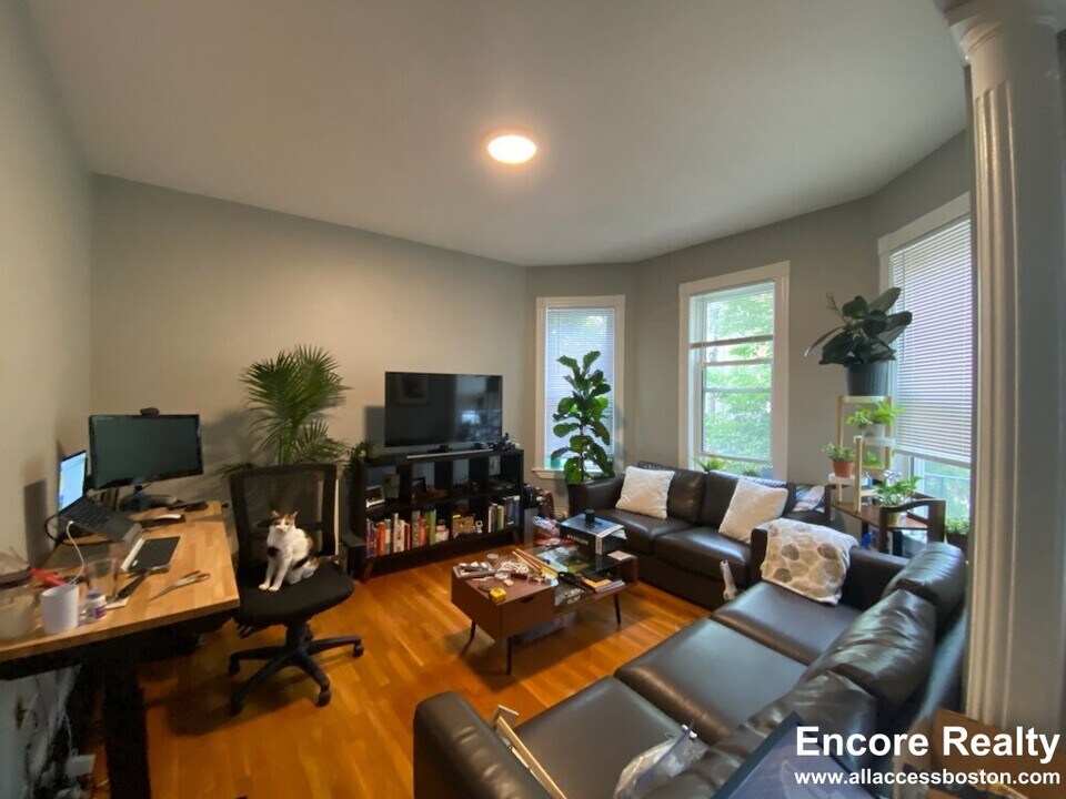 18 Portsmouth St, Unit 18 Portsmouth Street in Cambridge, MA - Foto de edificio