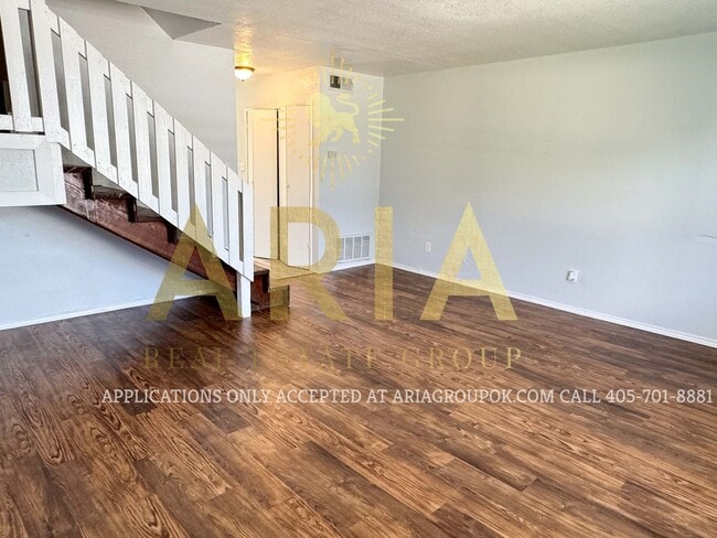 612-614 Sinclair Dr