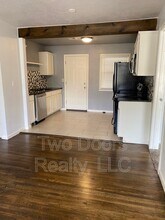 2264 Downing St in The Village, OK - Building Photo - Building Photo