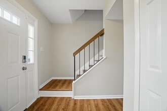 909 Westwind Pl in Virginia Beach, VA - Building Photo - Building Photo