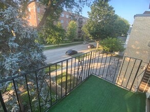 1353 Perry St in Des Plaines, IL - Building Photo - Building Photo