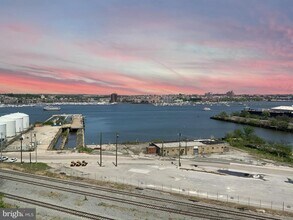 1200 Steuart St in Baltimore, MD - Foto de edificio - Building Photo