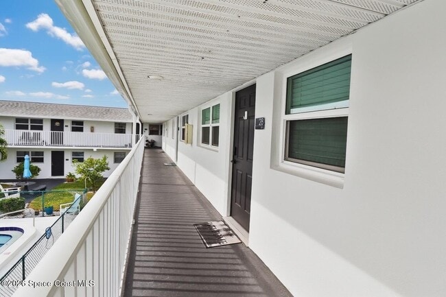 8521 Canaveral Blvd in Cape Canaveral, FL - Building Photo - Building Photo