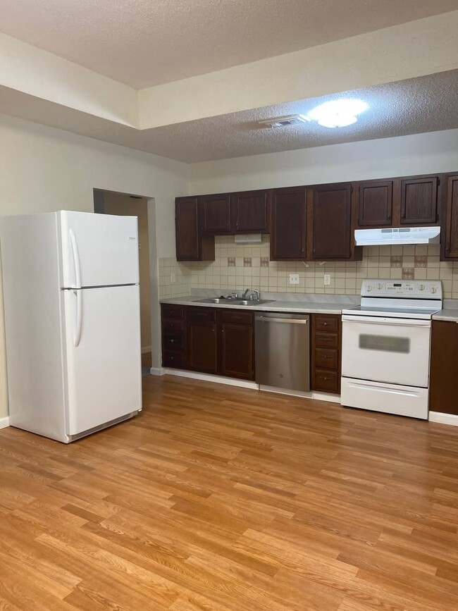 1007 Westward Trails Dr in Imperial, MO - Foto de edificio - Building Photo