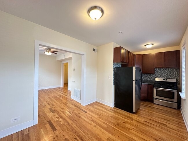 435 Park Ave, Unit J08P