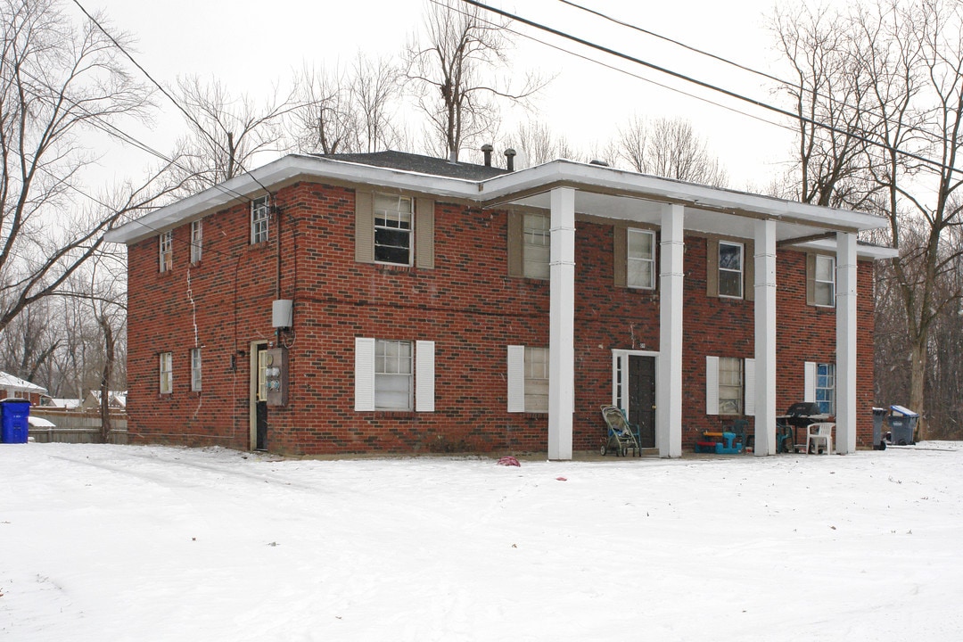 3109 Melody Acres Ln in Louisville, KY - Building Photo