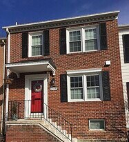 1331 Chetworth Ct in Alexandria, VA - Building Photo