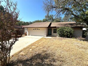 5300 Suburban Dr in Austin, TX - Building Photo - Building Photo