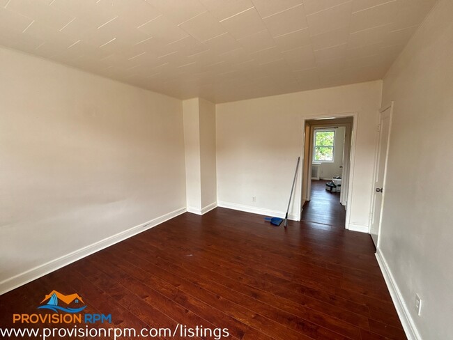 2924 Yorkway in Dundalk, MD - Building Photo - Building Photo