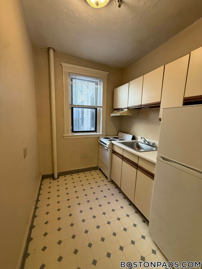 11 Peterborough St