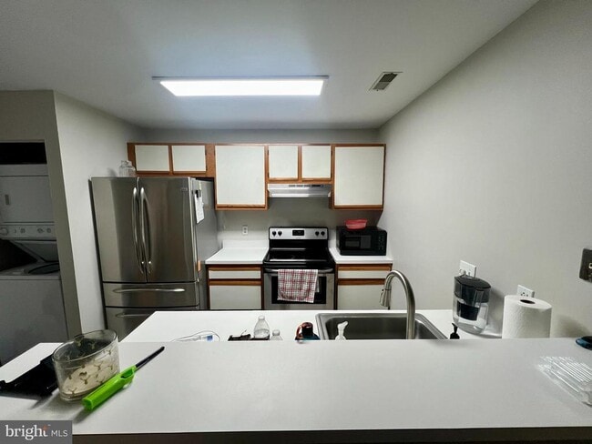 property at 137 Driftwood Ct