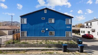 38501 Larkin Ave in Palmdale, CA - Building Photo