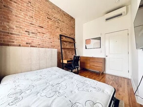 Furnished room/NOT APARTMENT in Brooklyn, NY - Building Photo - Building Photo
