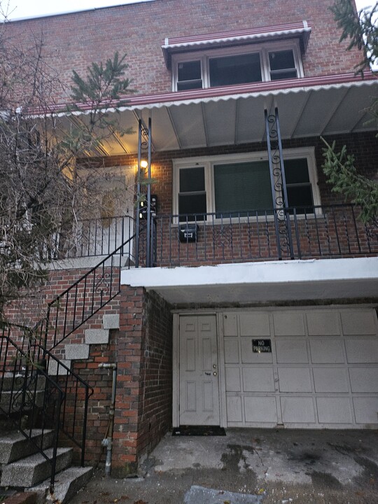 316 McLean Ave, Unit 316 McLean in Yonkers, NY - Building Photo