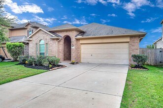 27523 Huggins Crest Ct in Fulshear, TX - Building Photo - Building Photo