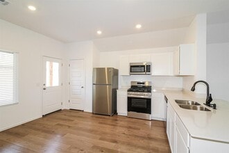 1833 Rock Elm Dr in Edmond, OK - Building Photo - Building Photo