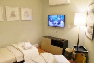 21 Moon St, Unit 1G in Boston, MA - Building Photo - Building Photo