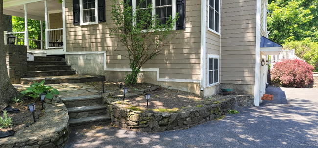 75 Vassar Rd in Poughkeepsie, NY - Foto de edificio - Building Photo