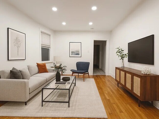 130 Ridge St, Unit 3rd Floor in Newark, NJ - Foto de edificio - Building Photo