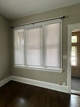 919 E Clarke St, Unit 1 in Milwaukee, WI - Foto de edificio - Building Photo