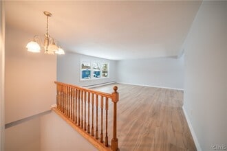 4618 Brickyard Falls Rd in Manlius, NY - Building Photo - Building Photo