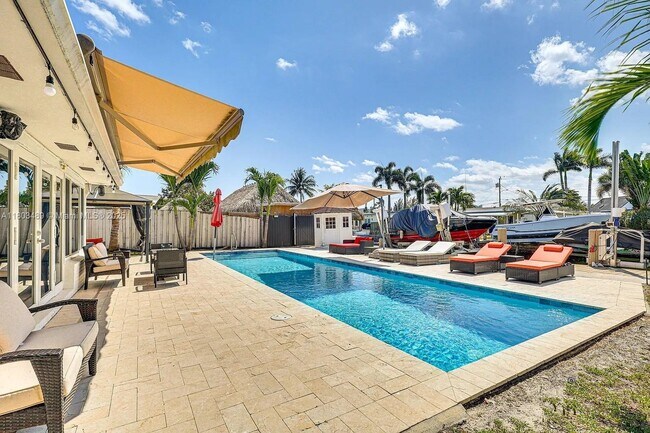 property at 963 Nautilus Isle