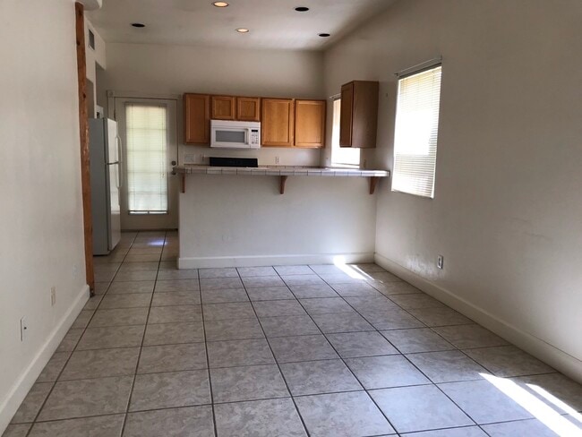 928 N Campbell Ave in Tucson, AZ - Building Photo - Building Photo