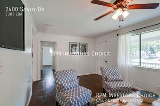 2400 Sandy Dr in Nashville, TN - Building Photo - Building Photo