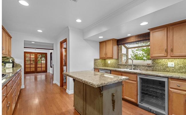 property at 15521 Morrison St
