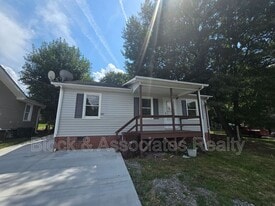 105 Chase Ave in High Point, NC - Building Photo
