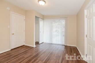 4417 W Knox St in Tampa, FL - Building Photo - Building Photo