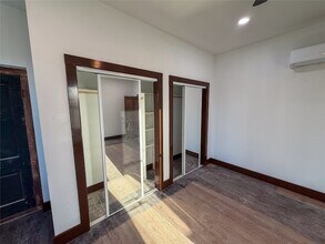 107 E Stone St, Unit B in Collinsville, TX - Building Photo - Building Photo