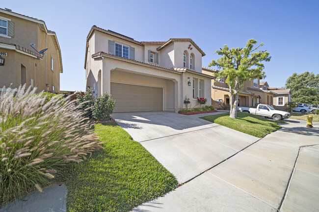 30997 Verona St in Lake Elsinore, CA - Foto de edificio - Building Photo