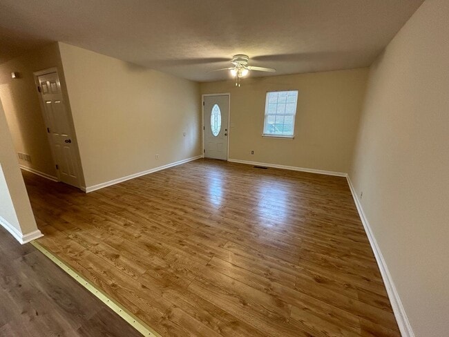 360 Widgeon Dr in Newnan, GA - Building Photo - Building Photo