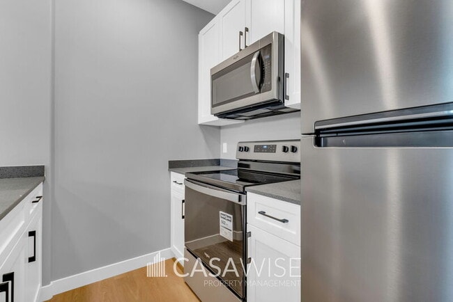 6724 Alpha Blvd in Edmonton, AB - Building Photo - Building Photo