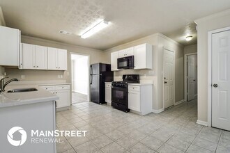 742 Riverlanding Dr in Lawrenceville, GA - Foto de edificio - Building Photo