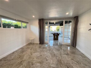 16602 Wellington Cir in Huntington Beach, CA - Building Photo - Building Photo