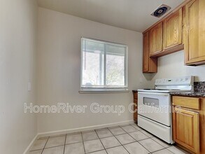 112 Grape St in Roseville, CA - Building Photo - Building Photo
