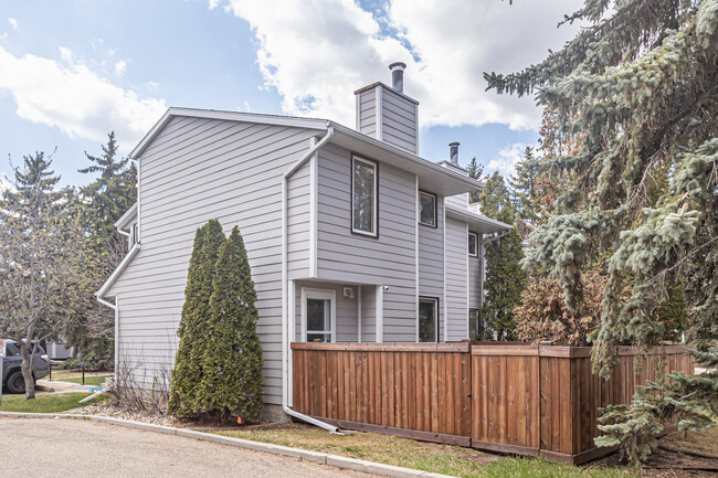 Ermineskin Village in Edmonton, AB - Building Photo - Building Photo