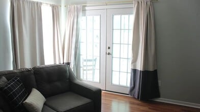 1005 Weschester Ct in Warrensburg, MO - Building Photo - Building Photo