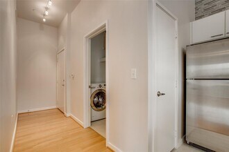 3015 Bryan St in Dallas, TX - Building Photo - Building Photo