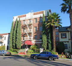 Stanford Apartments in Los Angeles, CA - Building Photo - Building Photo