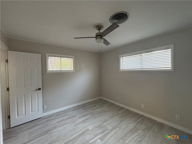 property at 2502 E Poplar Ave