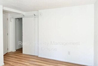 295 NW Cherry Pl in Issaquah, WA - Building Photo - Building Photo