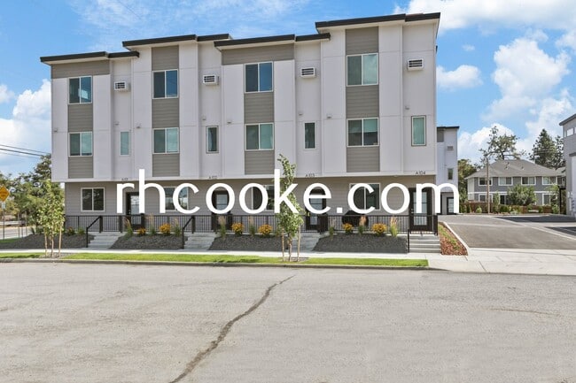5th & Conklin Townhomes