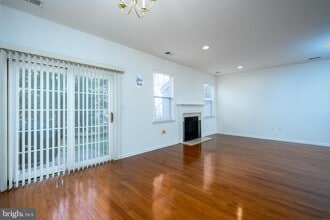 249 Concord Pl in Pennington, NJ - Building Photo - Building Photo