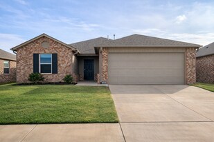 1308 Isabella Dr in Edmond, OK - Building Photo