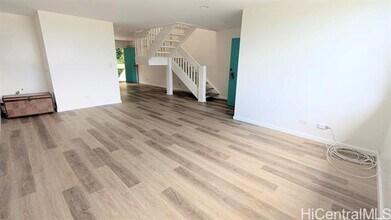 340 Kawaihae St in Honolulu, HI - Building Photo - Building Photo