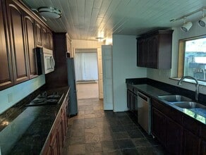 4116 165th Pl SE in Bellevue, WA - Building Photo - Building Photo