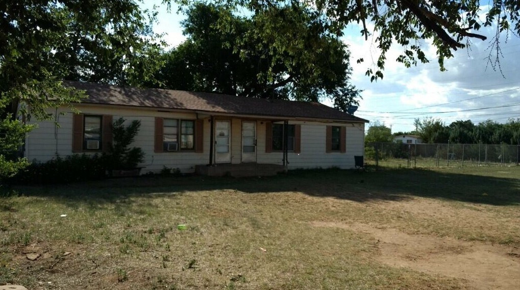 6210 24th St in Lubbock, TX - Building Photo